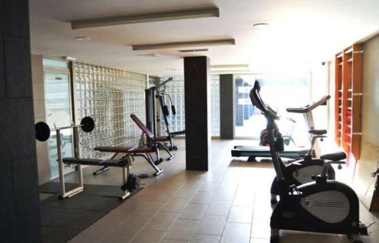 Apartamento Lujo, Primera Linea Playa, Garaje, Wifi, Piscina Climatizada Roquetas de Mar Buitenkant foto