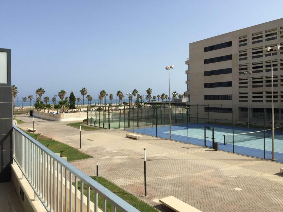 Apartamento Lujo, Primera Linea Playa, Garaje, Wifi, Piscina Climatizada Roquetas de Mar Buitenkant foto